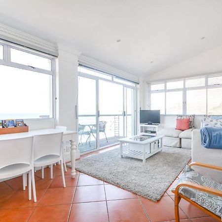 Oceanfront Penthouse Lägenhet Muizenberg Exteriör bild