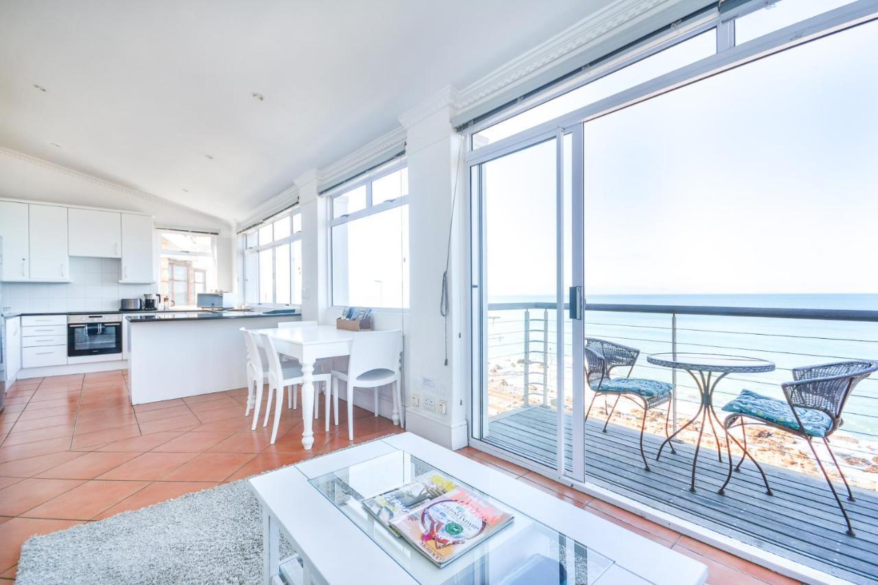 Oceanfront Penthouse Lägenhet Muizenberg Exteriör bild